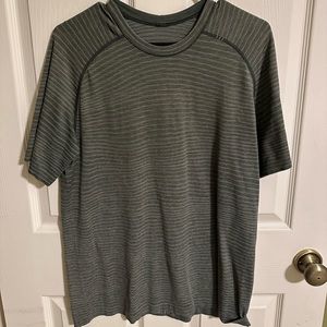 Lululemon metal vent (green)